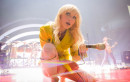 In photos: Paramore triumphs with Milwaukee show before ending tour early