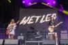 Wet Leg performing at Lollapalooza 2022, by Dan DeSlover